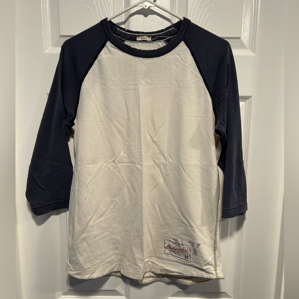 Abercrombie & Fitch baseball tee